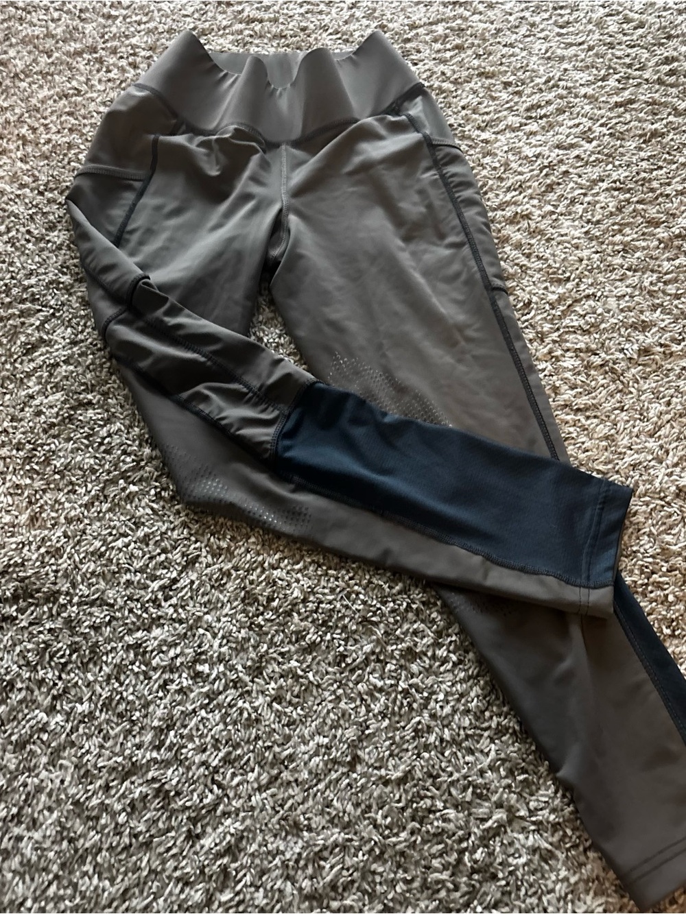 Threshold Women's Charcoal Gray Performance Joggers equestrian sz 28
